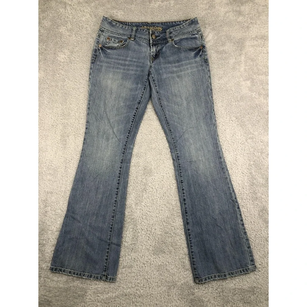 American Eagle Jeans Women's Size 6 (31x32) Artist Flare Leg Distressed Blue